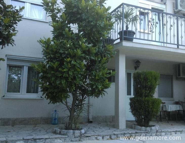 11.Ulaz u studio apartman iz 2021g